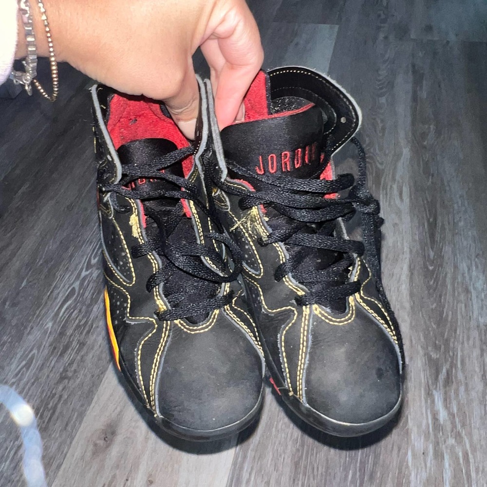 Jordan 7 Retro Black/Citrus-Varsity Red 13C - Picture 2 of 5